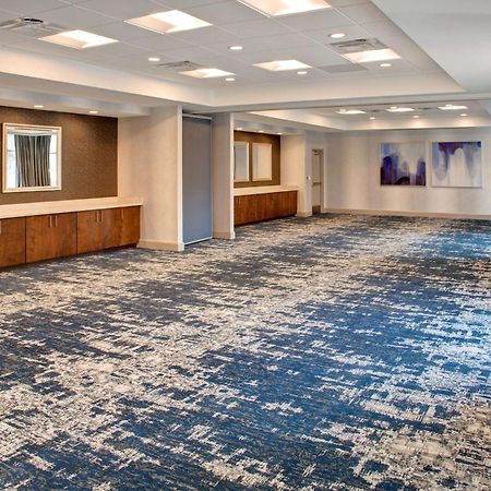 Hilton Garden Inn Kansas City/Kansas Екстер'єр фото