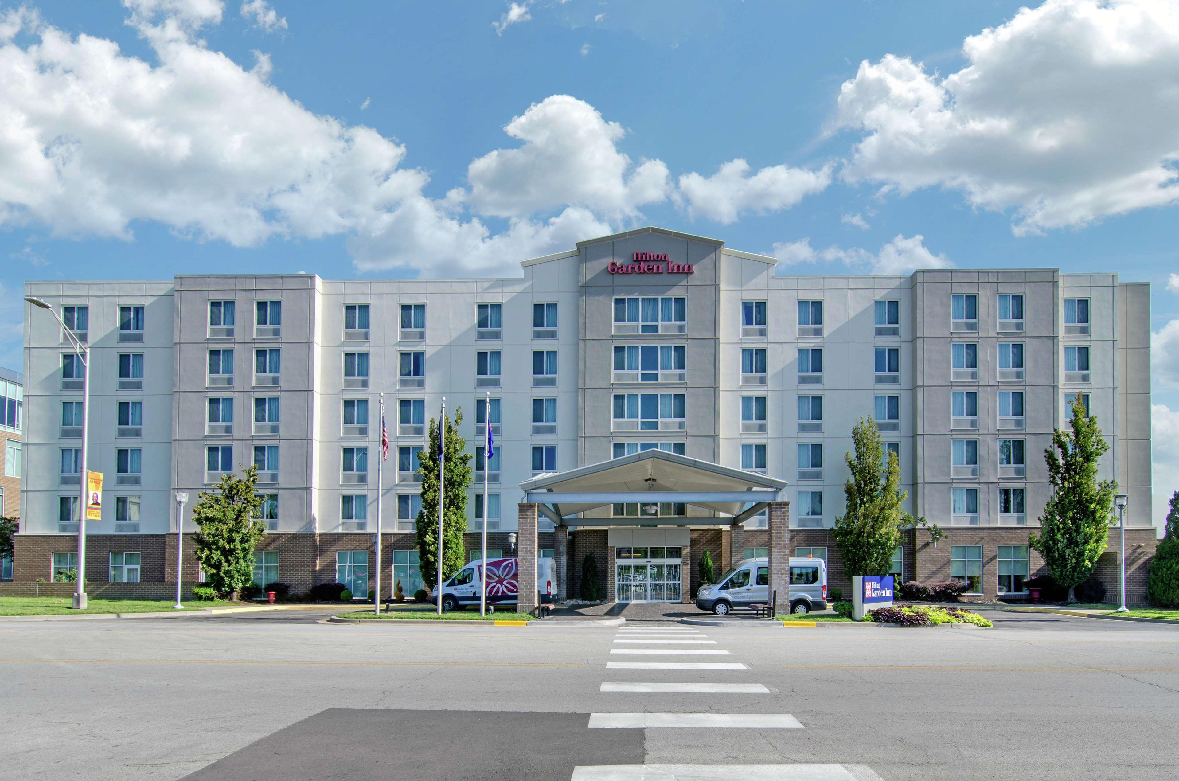 Hilton Garden Inn Kansas City/Kansas Екстер'єр фото