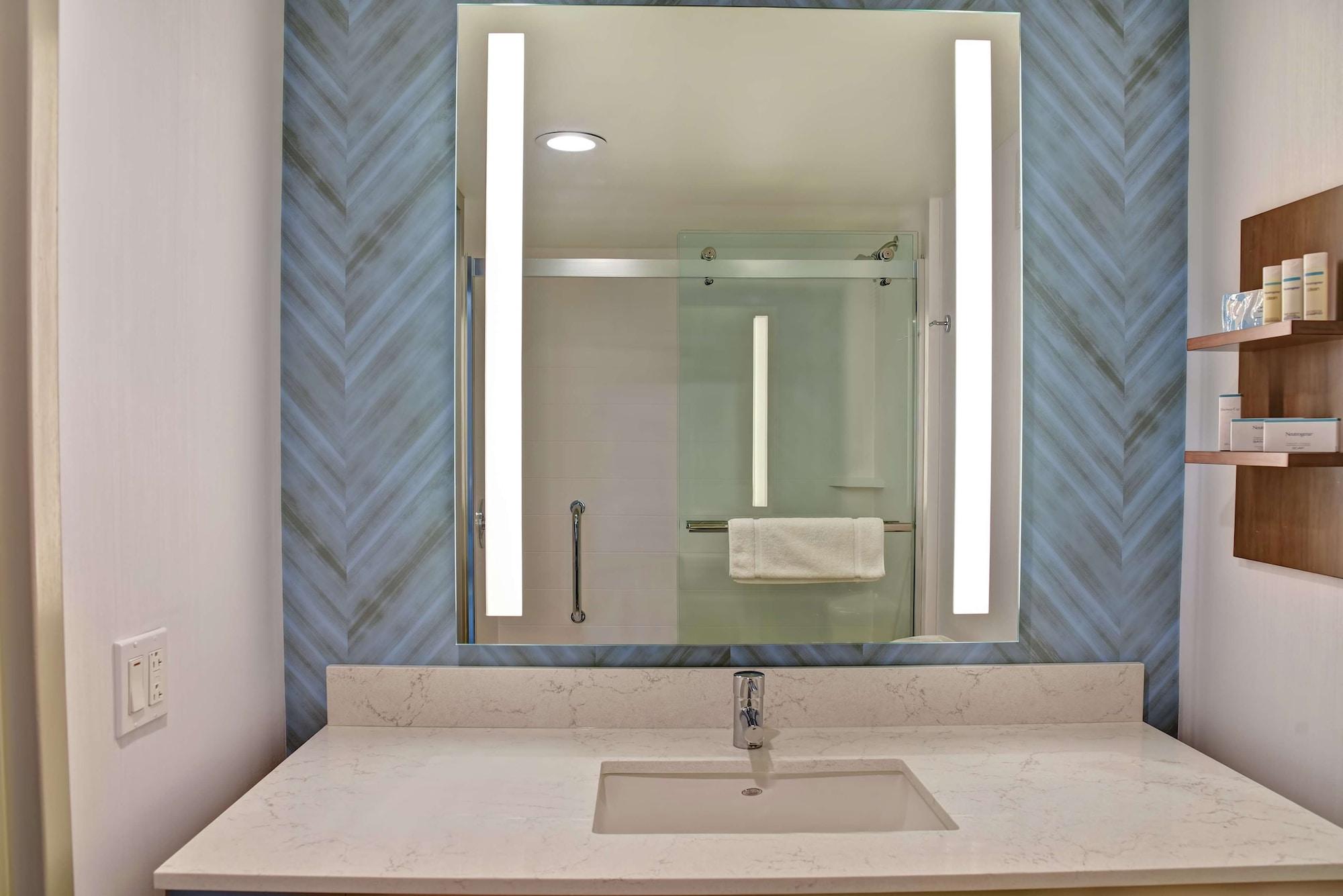 Hilton Garden Inn Kansas City/Kansas Екстер'єр фото