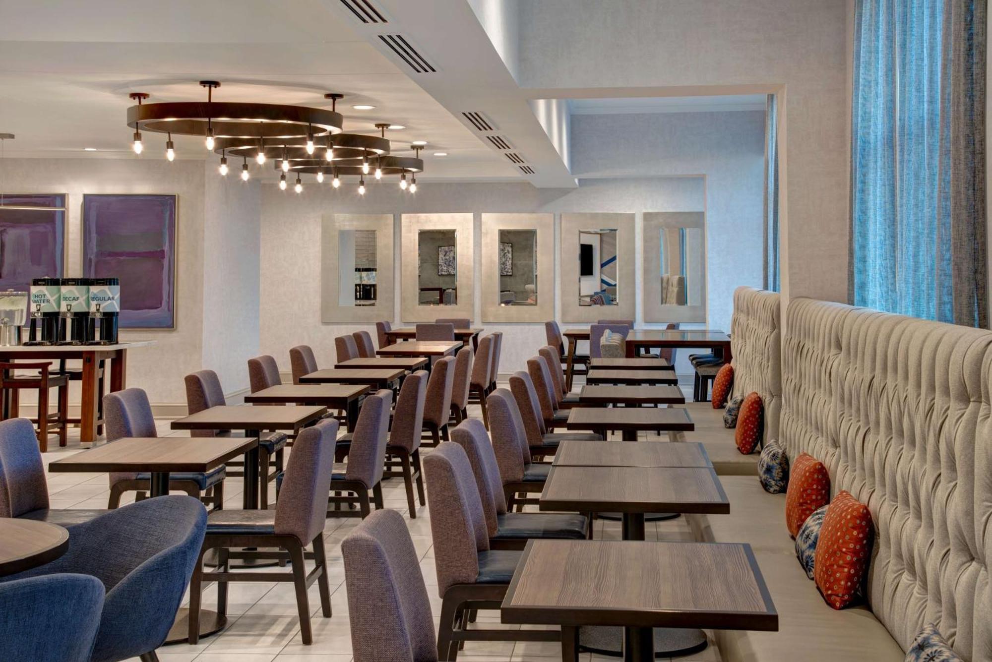 Hilton Garden Inn Kansas City/Kansas Екстер'єр фото